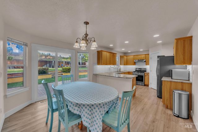 6280 S Solar Way, Boise, ID 83709