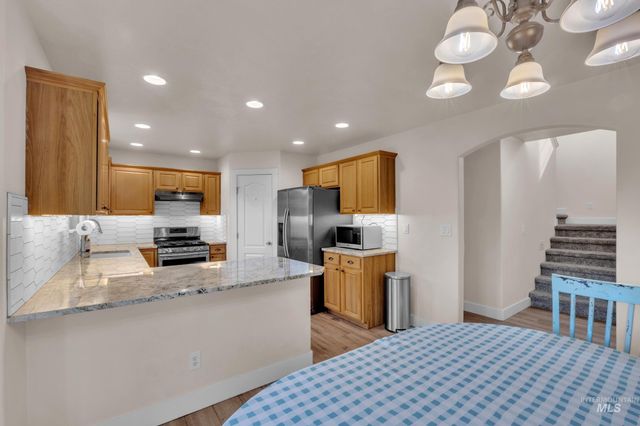 6280 S Solar Way, Boise, ID 83709