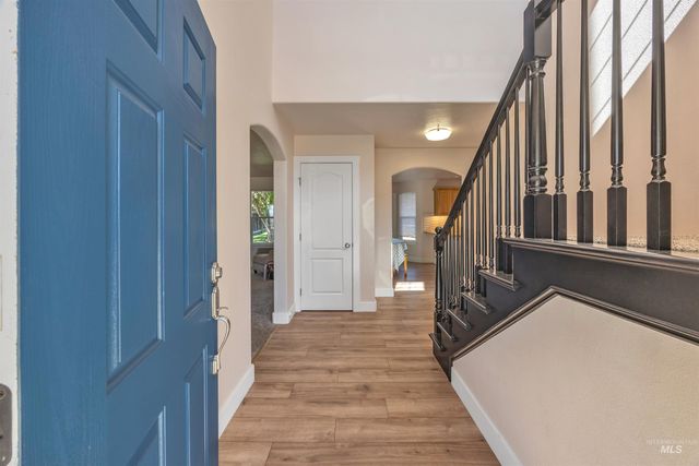 6280 S Solar Way, Boise, ID 83709