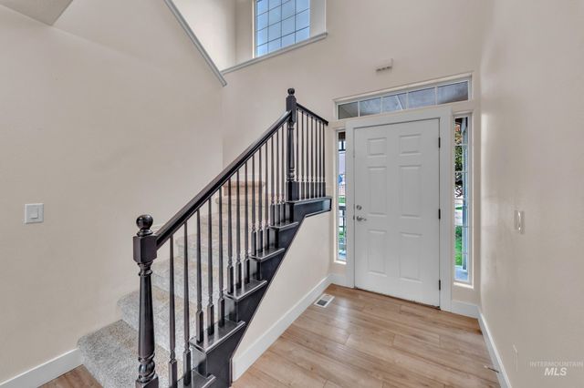 6280 S Solar Way, Boise, ID 83709