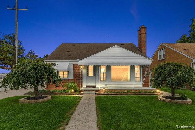 2226 Drexel Street, Dearborn, MI 48128
