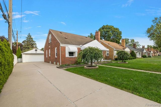 2226 Drexel Street, Dearborn, MI 48128