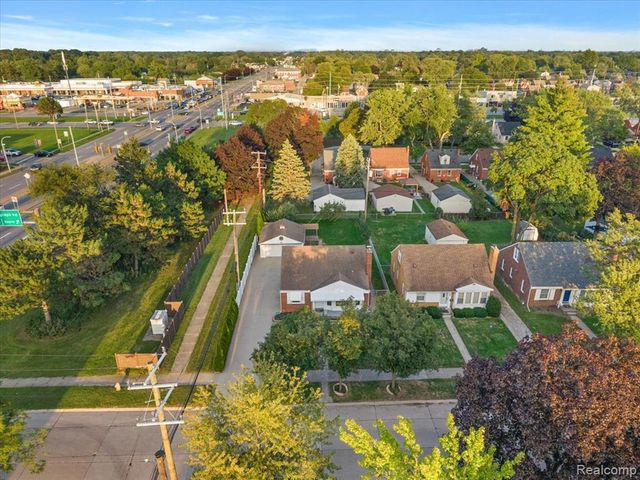 2226 Drexel Street, Dearborn, MI 48128