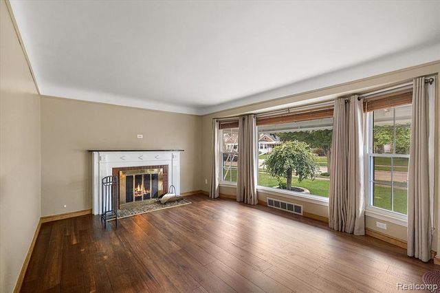 2226 Drexel Street, Dearborn, MI 48128