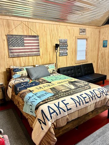 212 Wildwood Drive, Burkeville, TX 75932