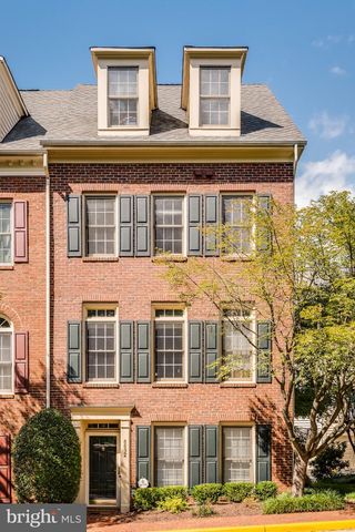 8892 ASHGROVE HOUSE LN, Vienna, VA 22182