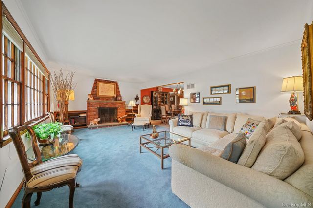 4 Lombardi Drive, New City, NY 10956