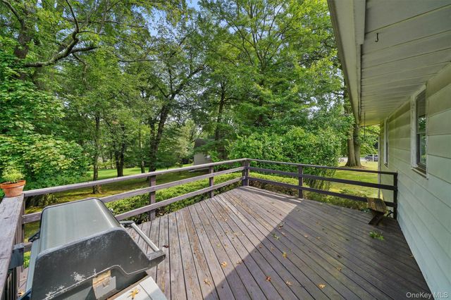 4 Lombardi Drive, New City, NY 10956