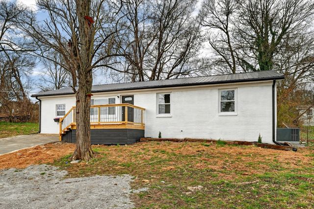 350 N 3rd St, Pulaski, TN 38478