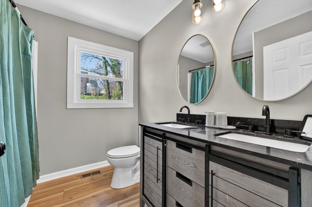 350 N 3rd St, Pulaski, TN 38478