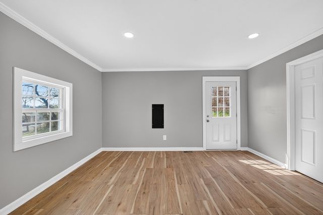 350 N 3rd St, Pulaski, TN 38478