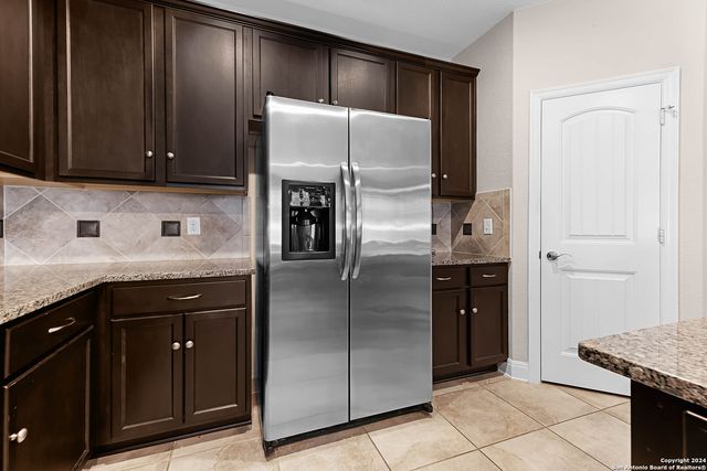 1176 LEGACY DR, New Braunfels, TX 78130