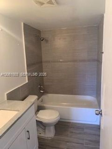 3246 N Pine Island Road 101, Sunrise, FL 33351