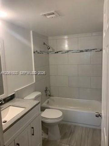 3246 N Pine Island Road 101, Sunrise, FL 33351