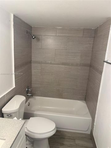 3246 N Pine Island Road 101, Sunrise, FL 33351