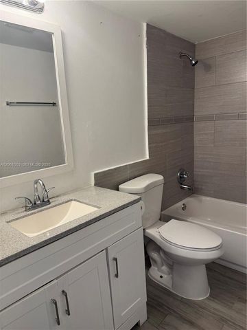 3246 N Pine Island Road 101, Sunrise, FL 33351