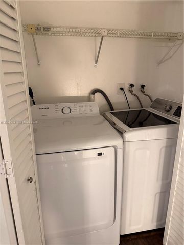 3246 N Pine Island Road 101, Sunrise, FL 33351