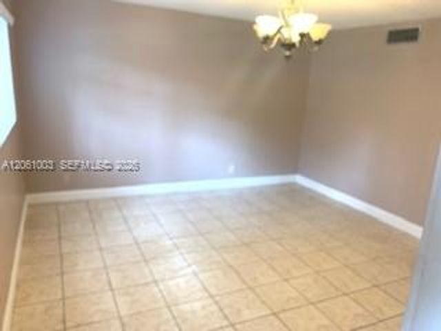 3246 N Pine Island Road 101, Sunrise, FL 33351