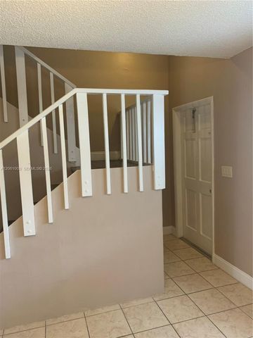 3246 N Pine Island Road 101, Sunrise, FL 33351