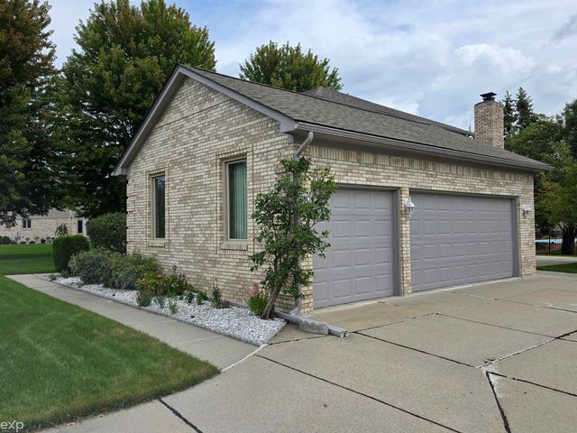 47630 Robins Nest Drive, Shelby Twp, MI 48315