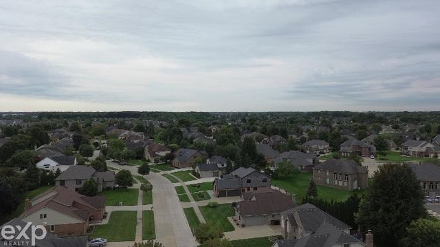 47630 Robins Nest Drive, Shelby Twp, MI 48315