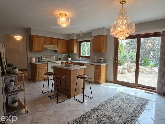 47630 Robins Nest Drive, Shelby Twp, MI 48315