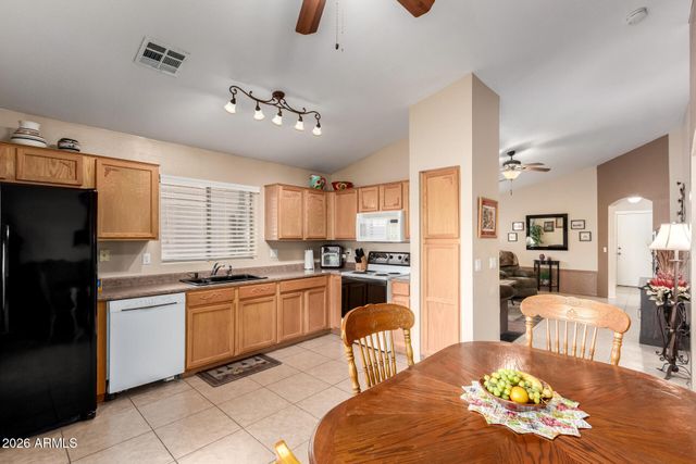 6880 E LUSH VISTA View, Florence, AZ 85132