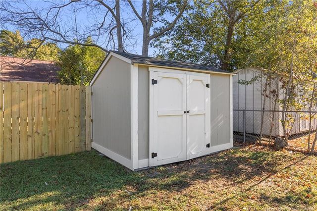 6935 Calamar Drive, Fayetteville, NC 28314