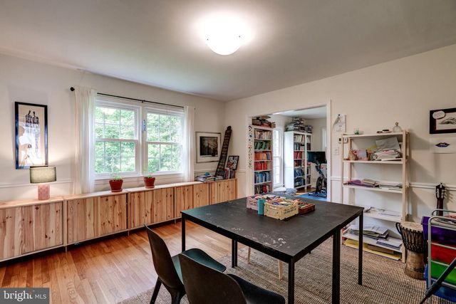7525 CAYUGA AVE, Bethesda, MD 20817