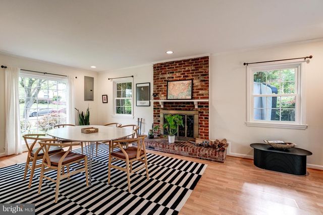 7525 CAYUGA AVE, Bethesda, MD 20817