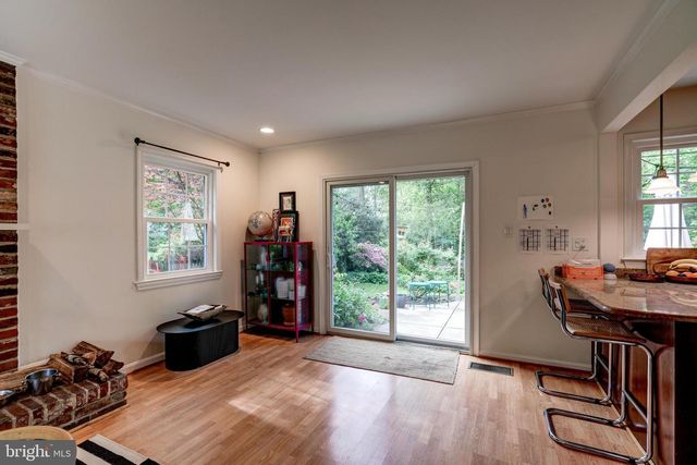 7525 CAYUGA AVE, Bethesda, MD 20817