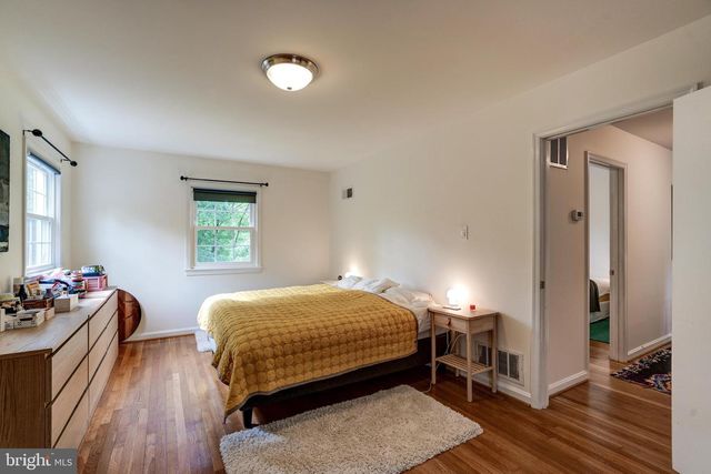 7525 CAYUGA AVE, Bethesda, MD 20817