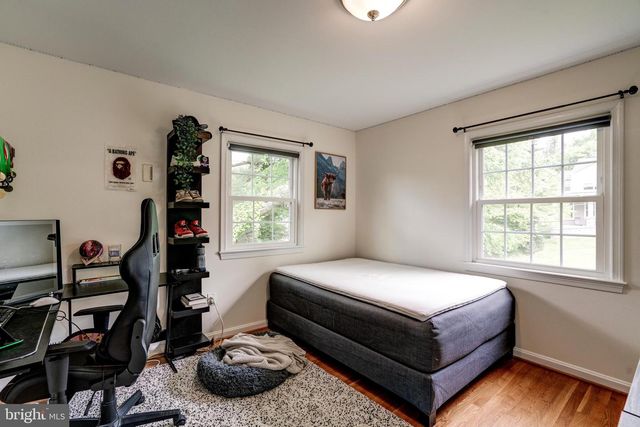 7525 CAYUGA AVE, Bethesda, MD 20817