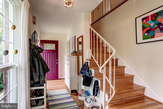 7525 CAYUGA AVE, Bethesda, MD 20817