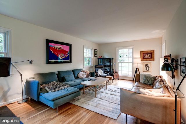 7525 CAYUGA AVE, Bethesda, MD 20817