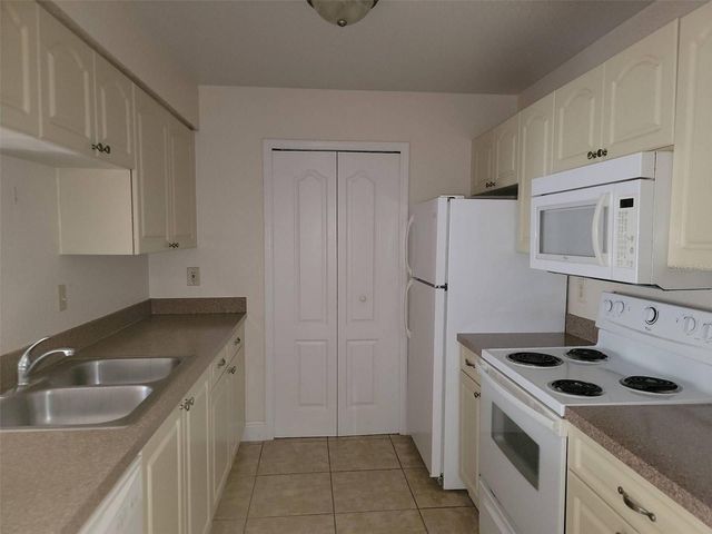 2550 N ALAFAYA TRAIL 2103, Orlando, FL 32826