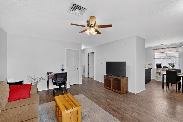 603 Santa Fe Avenue, Moriarty, NM 87035