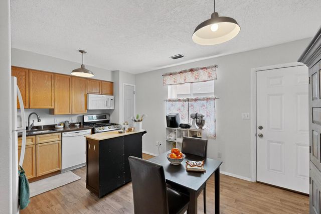 603 Santa Fe Avenue, Moriarty, NM 87035