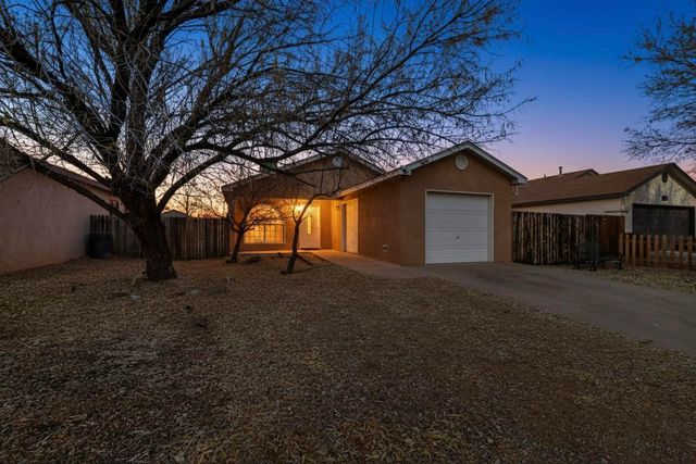 603 Santa Fe Avenue, Moriarty, NM 87035