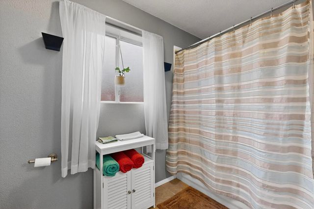 603 Santa Fe Avenue, Moriarty, NM 87035