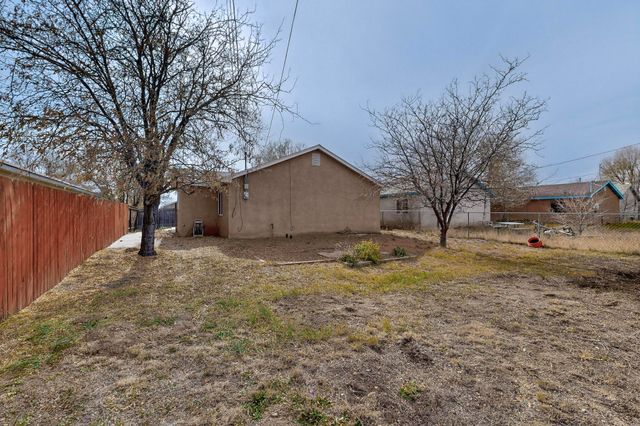 603 Santa Fe Avenue, Moriarty, NM 87035