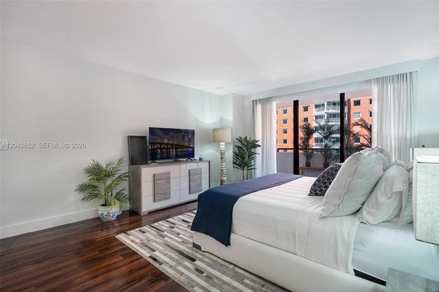 1581 Brickell Avenue 1805, Miami, FL 33129