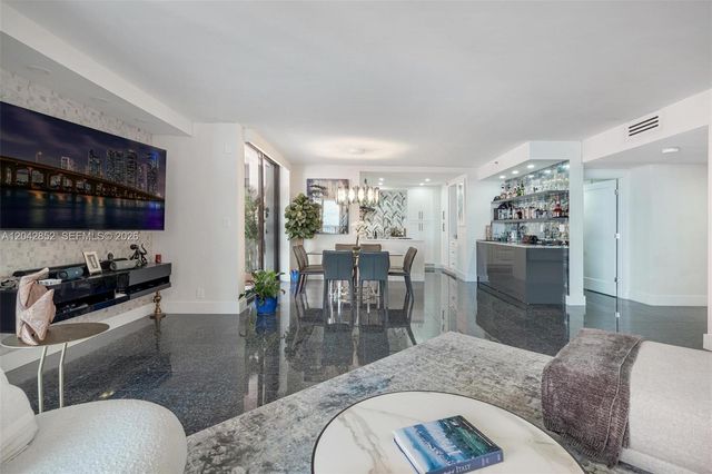 1581 Brickell Avenue 1805, Miami, FL 33129
