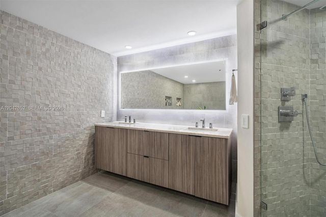 1581 Brickell Avenue 1805, Miami, FL 33129