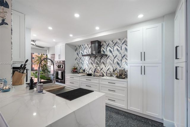 1581 Brickell Avenue 1805, Miami, FL 33129