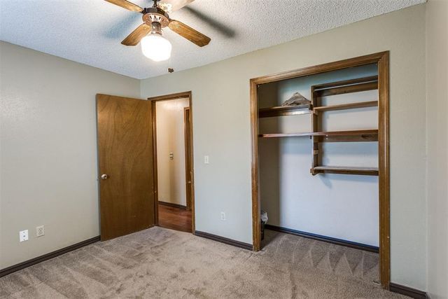817 SE 9th Street, Moore, OK 73160