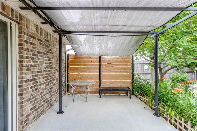 817 SE 9th Street, Moore, OK 73160