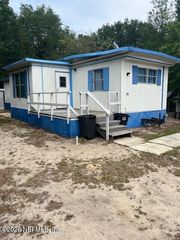 823 JANET Avenue, Interlachen, FL 32148