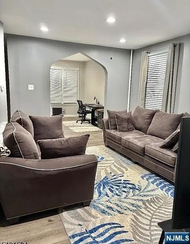 219 Peshine Avenue, Newark, NJ 07108