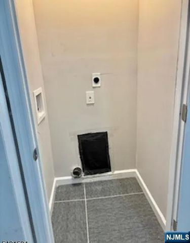 219 Peshine Avenue, Newark, NJ 07108